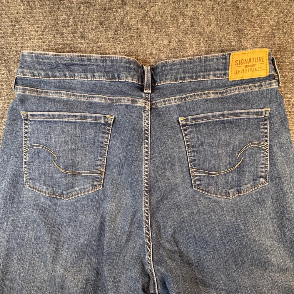 Signature by Levi Strauss Gold Totally‎ Shaping Skinny Jeans Blue Size 36x30